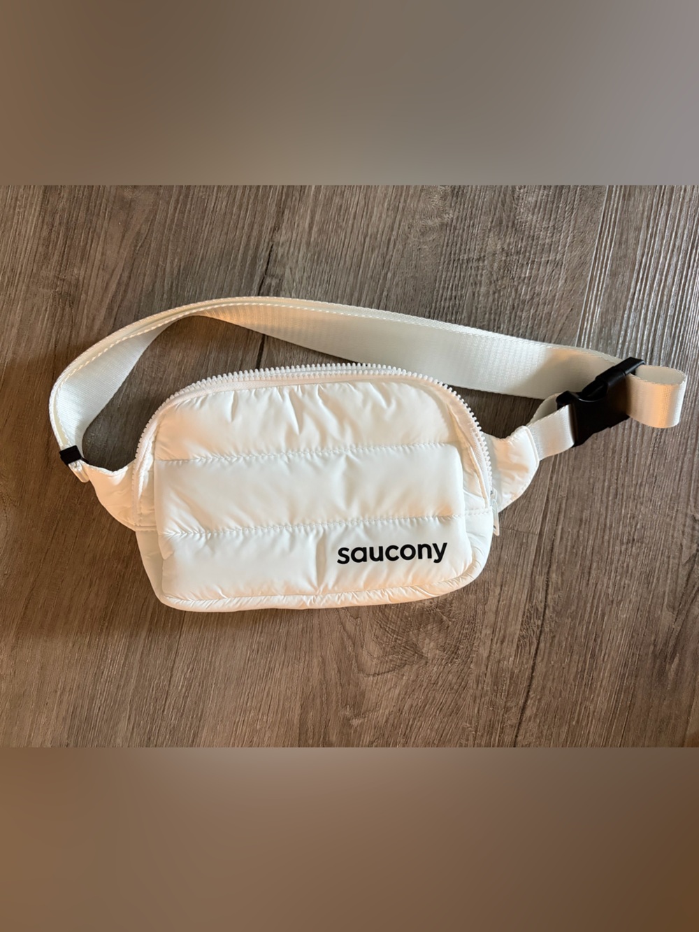 Saucony Running White Puffy Quilted Belt Bag / Crossbody Bag — New Without Tags